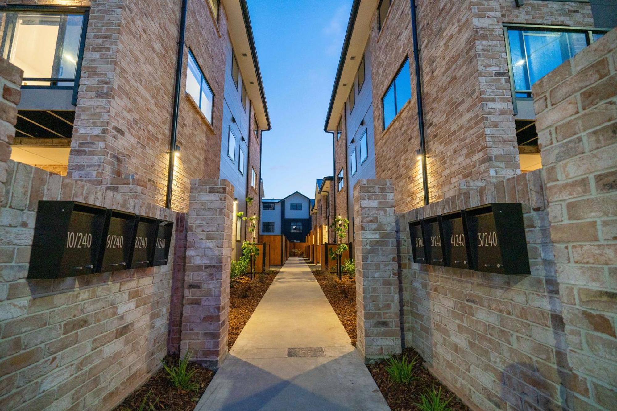 Stylish Central City Townhouse Next To Little High Christchurch Eksteriør billede